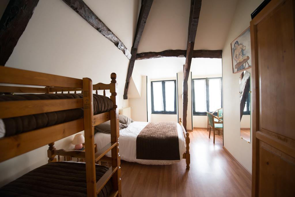La Croix Verte - Le Relais Des Moulins Бен-де-Бретань Экстерьер фото